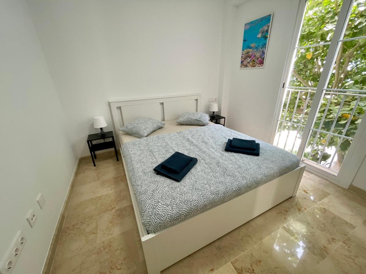 Top Sea View Apartment - 7 Minutes To Sotogrande Castillo de Sabinillas Eksteriør billede